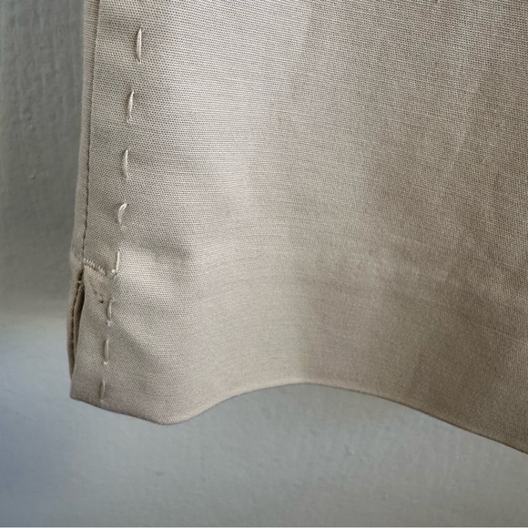 Banana Republic Women’s Cropped Khaki Colored Pants Size 2P - Picture 3 of 7